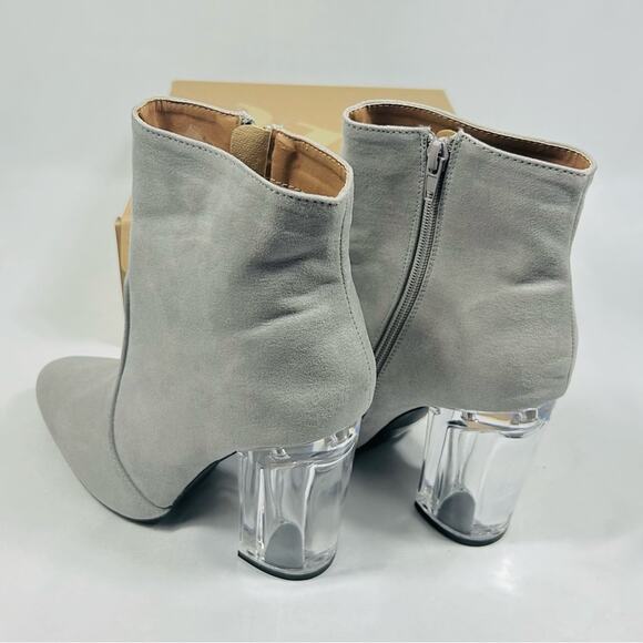 NWT/NIB Charlotte Russe Grey Suede PU Ranker-01 Clear (PVC) Block Ankle Boot, 8 - Picture 1 of 6